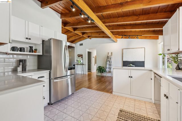 2645 Buenos Aires Ct, Walnut Creek, CA 94597