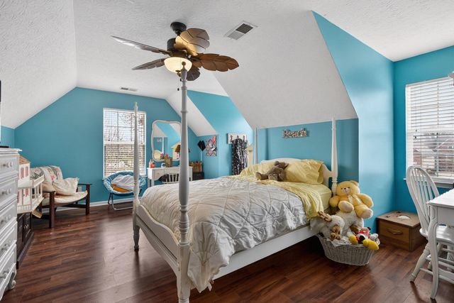 484 Hunters Ridge Road, Versailles, KY 40383