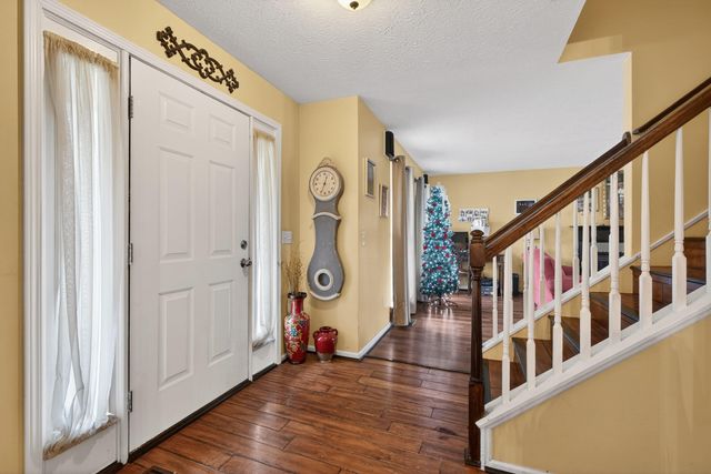 484 Hunters Ridge Road, Versailles, KY 40383