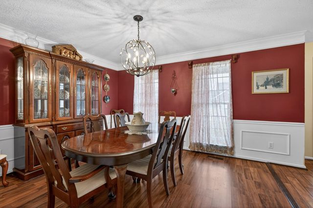 484 Hunters Ridge Road, Versailles, KY 40383