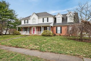 484 Hunters Ridge Road, Versailles, KY 40383
