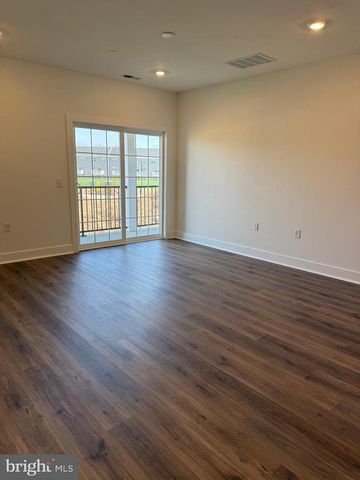 2204 PRINCE HALL DR, Pennington, NJ 08534