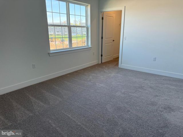 2204 PRINCE HALL DR, Pennington, NJ 08534