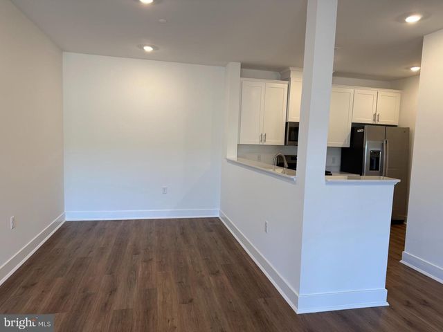 2204 PRINCE HALL DR, Pennington, NJ 08534