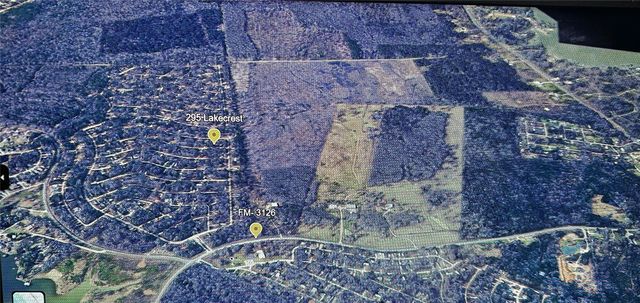 295 Lakecrest, Livingston, TX 77351