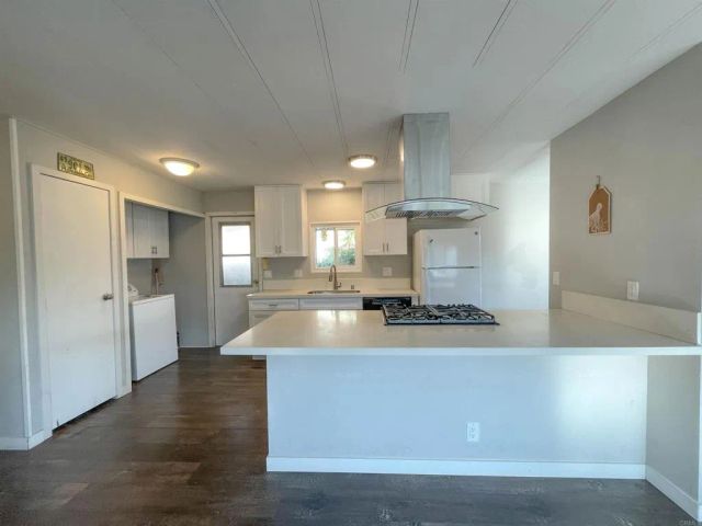 200 N El Camino Real # 345, Oceanside, CA 92058