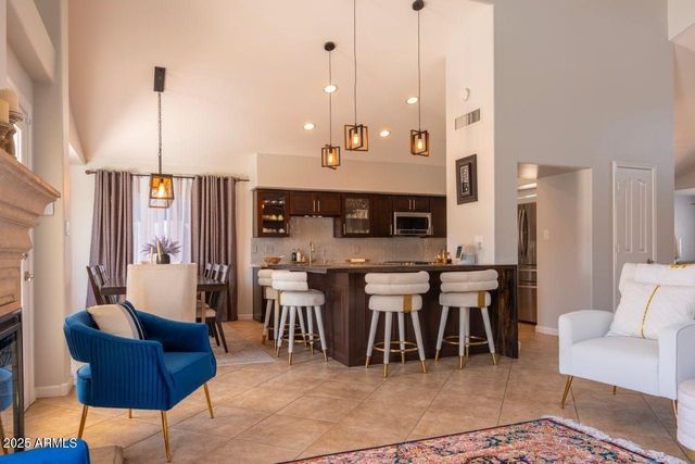 2701 E Bighorn Avenue, Phoenix, AZ 85048