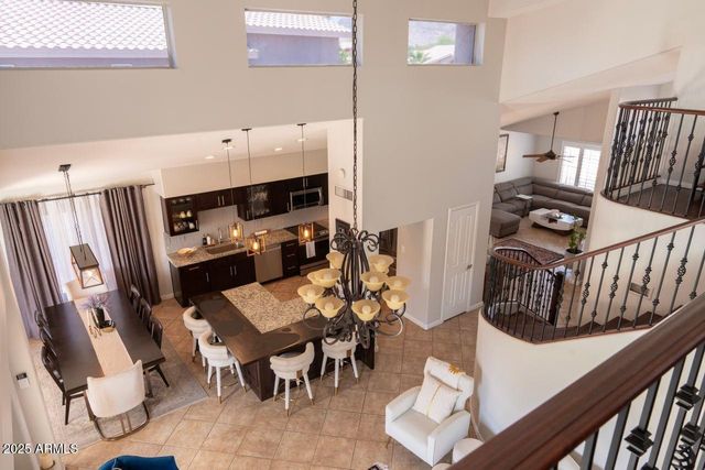2701 E Bighorn Avenue, Phoenix, AZ 85048