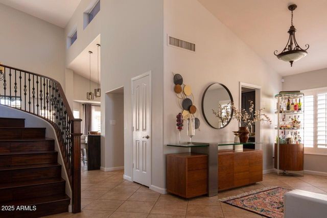 2701 E Bighorn Avenue, Phoenix, AZ 85048