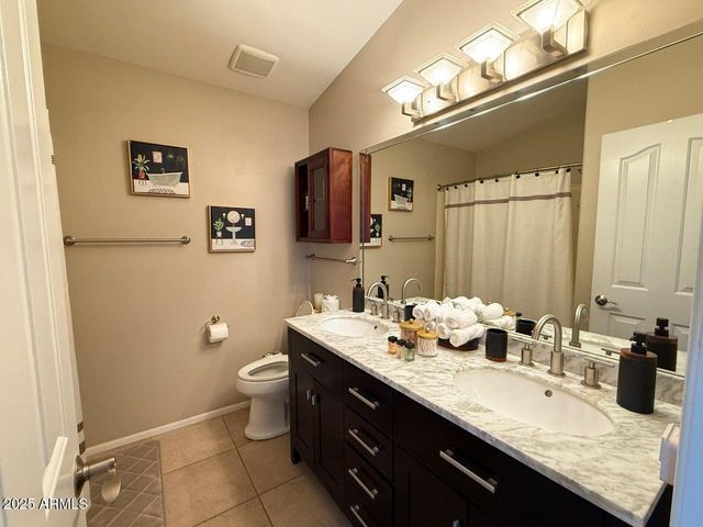 2701 E Bighorn Avenue, Phoenix, AZ 85048
