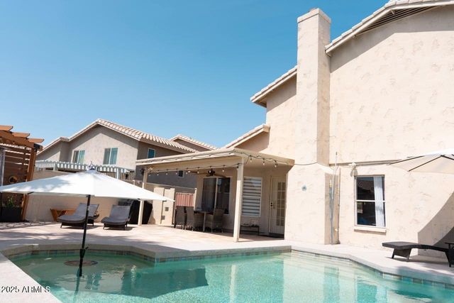 2701 E Bighorn Avenue, Phoenix, AZ 85048