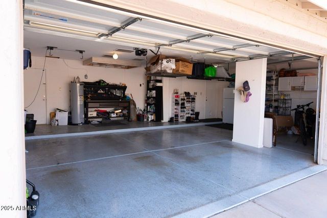 2701 E Bighorn Avenue, Phoenix, AZ 85048