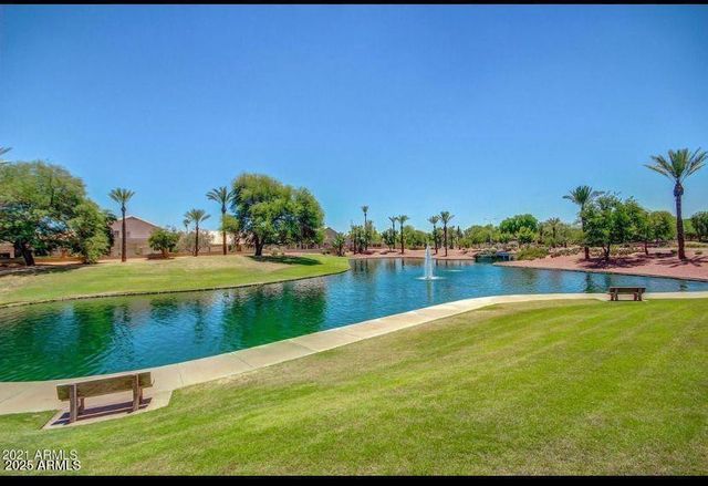 2701 E Bighorn Avenue, Phoenix, AZ 85048