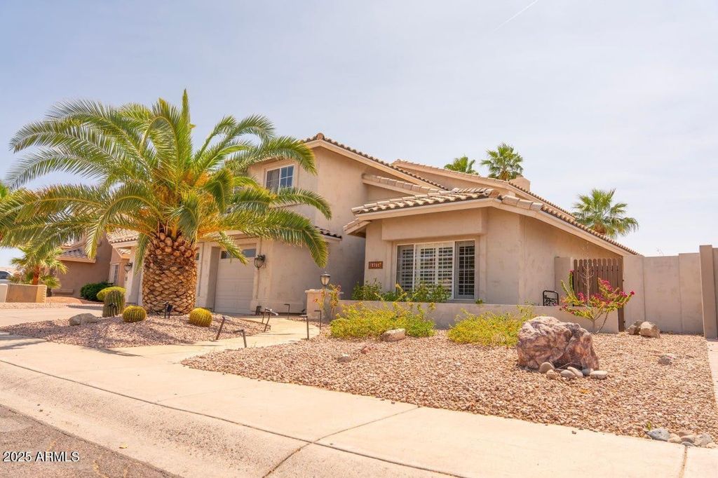 2701 E Bighorn Avenue, Phoenix, AZ 85048