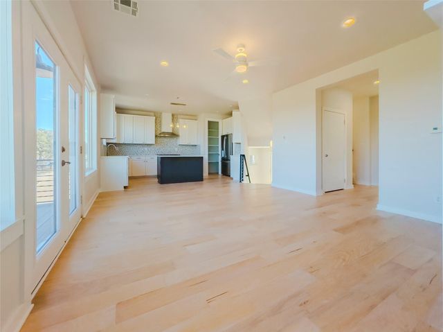 25808 Case LN 20, Spicewood, TX 78669