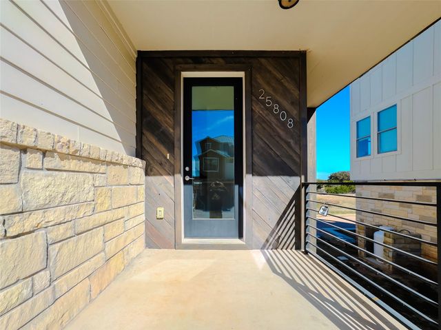 25808 Case LN 20, Spicewood, TX 78669