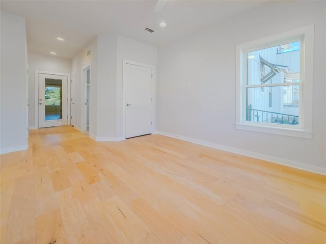 25808 Case LN 20, Spicewood, TX 78669