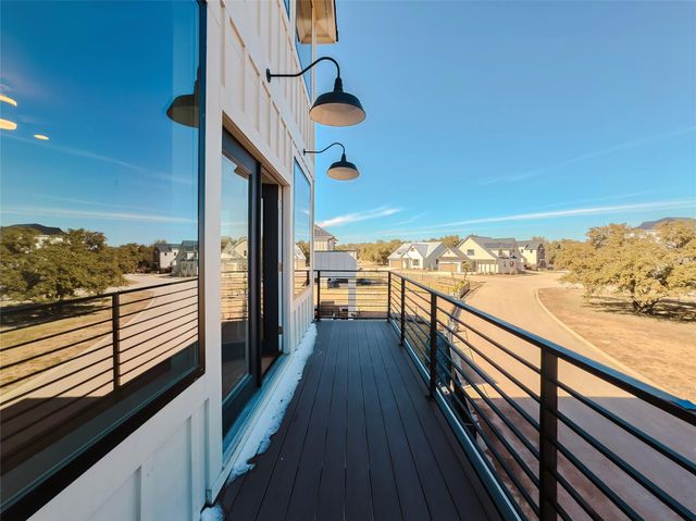 25808 Case LN 20, Spicewood, TX 78669