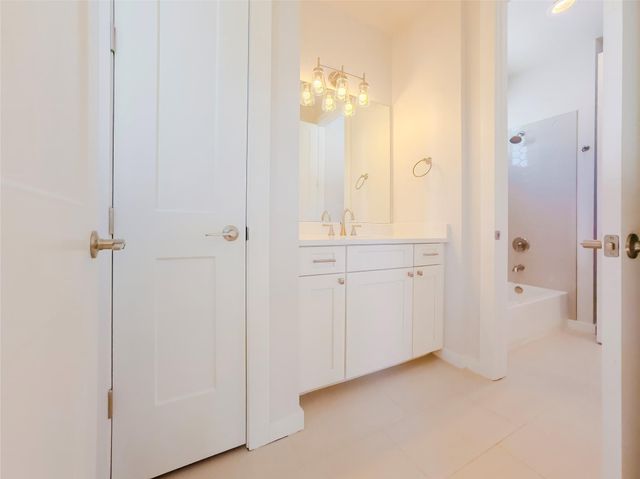 25808 Case LN 20, Spicewood, TX 78669