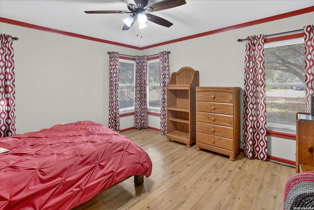 2611 DANBURY ST, San Antonio, TX 78217