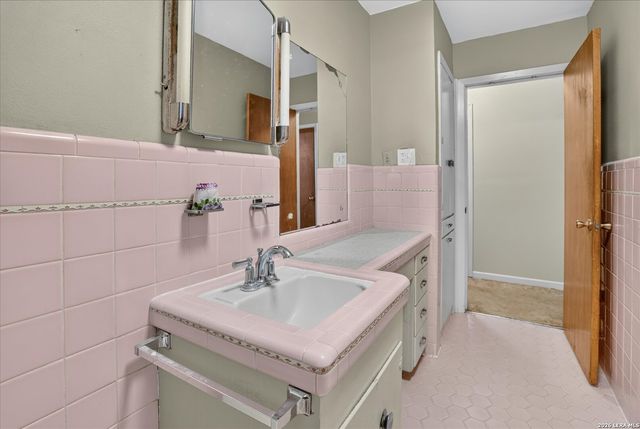 2611 DANBURY ST, San Antonio, TX 78217