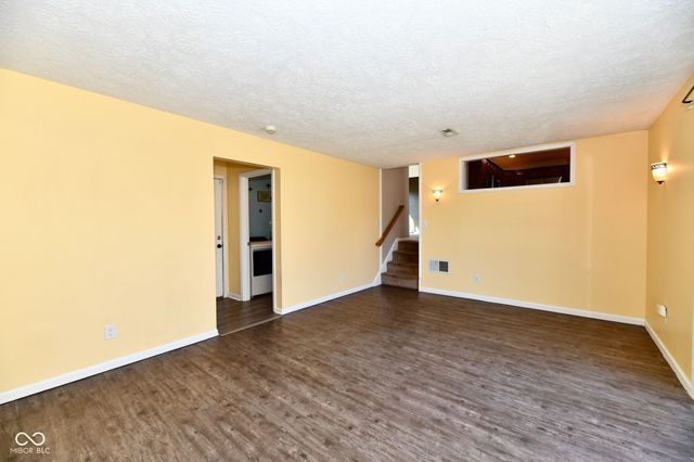 4945 Royal Orbit Court, Indianapolis, IN 46237