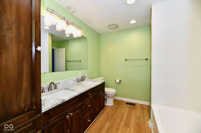 4945 Royal Orbit Court, Indianapolis, IN 46237