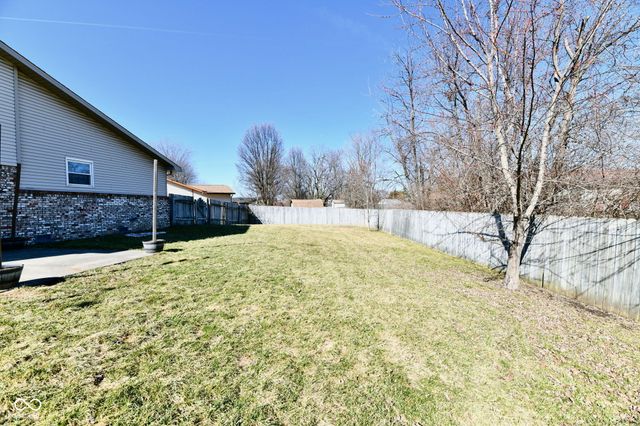 4945 Royal Orbit Court, Indianapolis, IN 46237