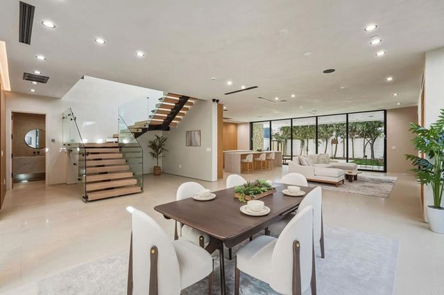 824 N Curson Avenue, Los Angeles, CA 90046