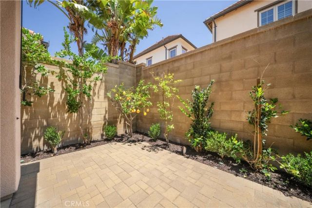 81 Cactus Flower, Irvine, CA 92620