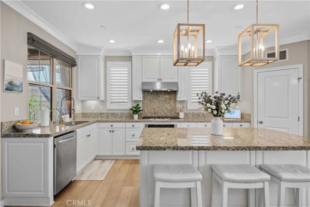 81 Cactus Flower, Irvine, CA 92620