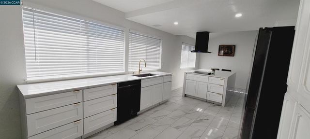 1900 Yellowstone Ct, Antioch, CA 94509