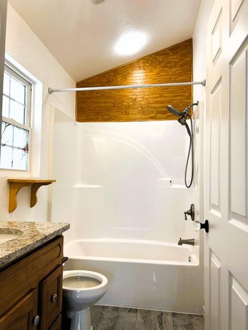 5055 New Highway 68, Madisonville, TN 37354