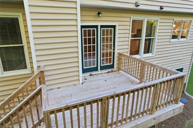 6 Rosebank Court, Greensboro, NC 27407