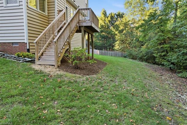 6 Rosebank Court, Greensboro, NC 27407