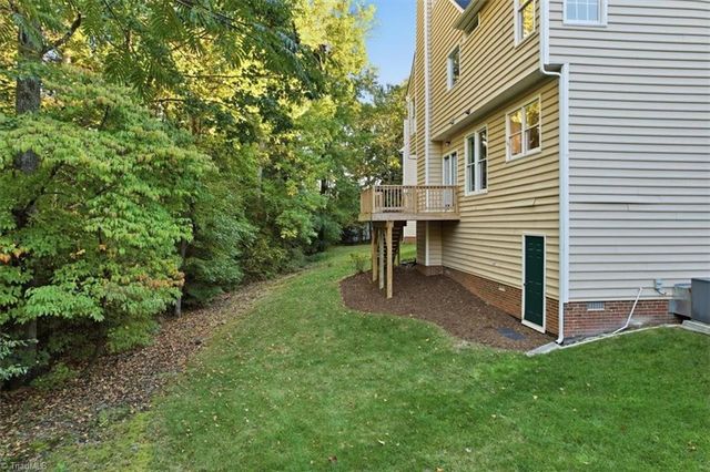 6 Rosebank Court, Greensboro, NC 27407