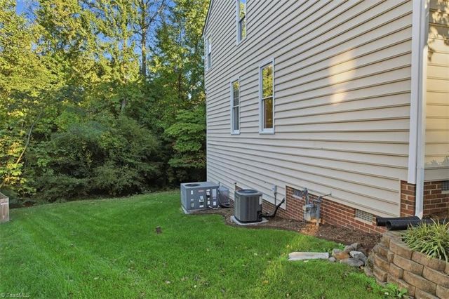 6 Rosebank Court, Greensboro, NC 27407