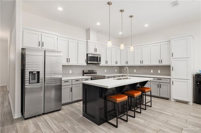 3712 Bali Drive, Edinburg, TX 78542