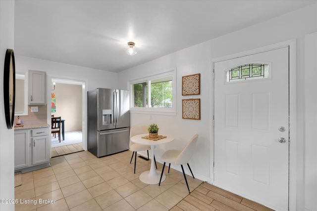 3115 Doreen Way, Louisville, KY 40220