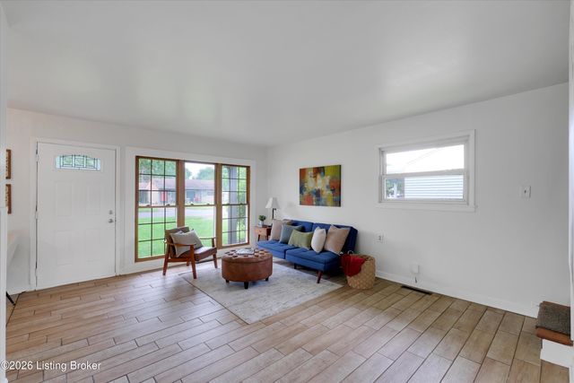 3115 Doreen Way, Louisville, KY 40220