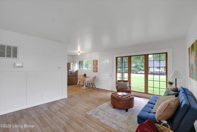 3115 Doreen Way, Louisville, KY 40220