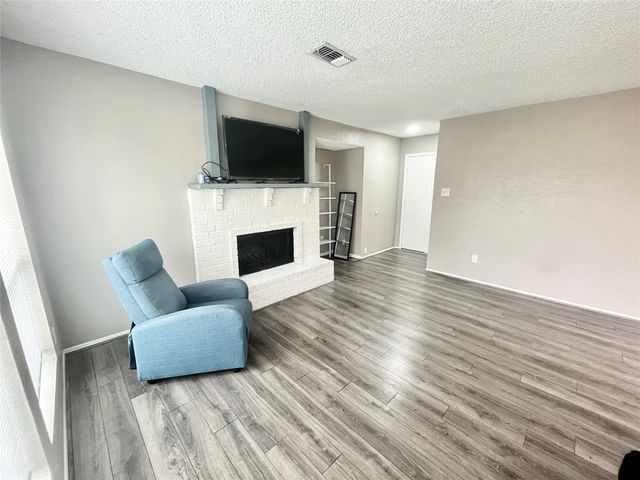 1516 Bay Area Boulevard A8, Houston, TX 77058