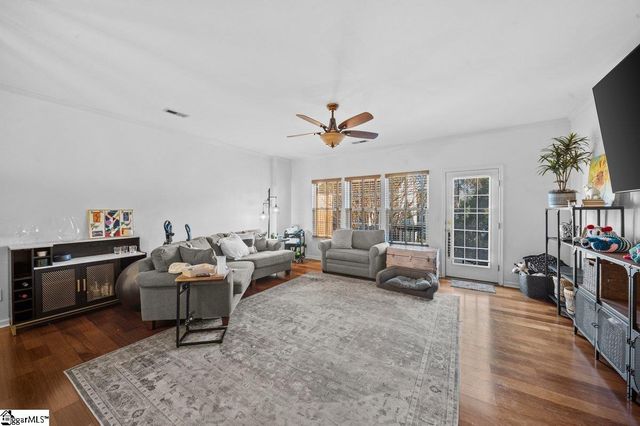 123 Sylvan Oak Way, Simpsonville, SC 29681