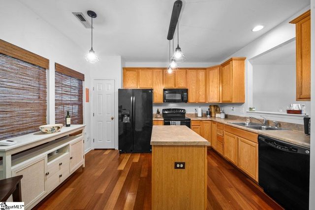 123 Sylvan Oak Way, Simpsonville, SC 29681