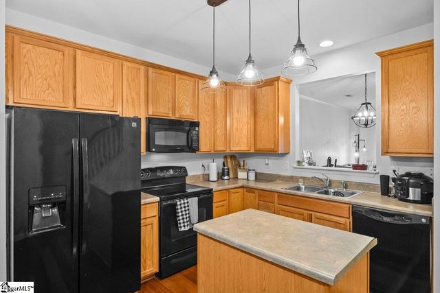 123 Sylvan Oak Way, Simpsonville, SC 29681