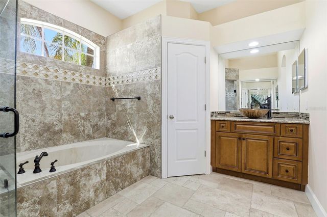 1356 ANNA CATHERINE DRIVE, Orlando, FL 32828