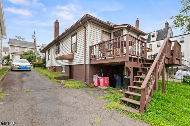 32 Grant Pl, Irvington Twp., NJ 07111