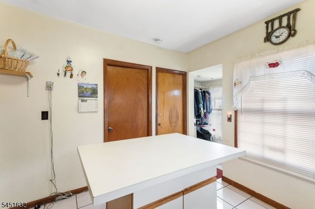 32 Grant Pl, Irvington Twp., NJ 07111