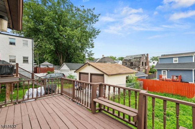 32 Grant Pl, Irvington Twp., NJ 07111