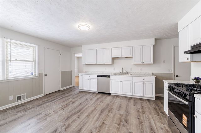 174 Shale Drive, Greece, NY 14615